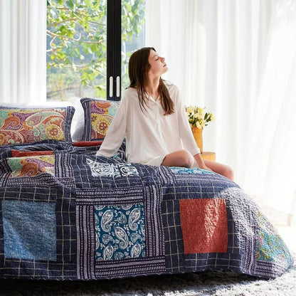 3-Piece Queen Size Bohemian Quilted Duvet Cover and Sheet Set - Lightweight and Breathable Double-Sided Design