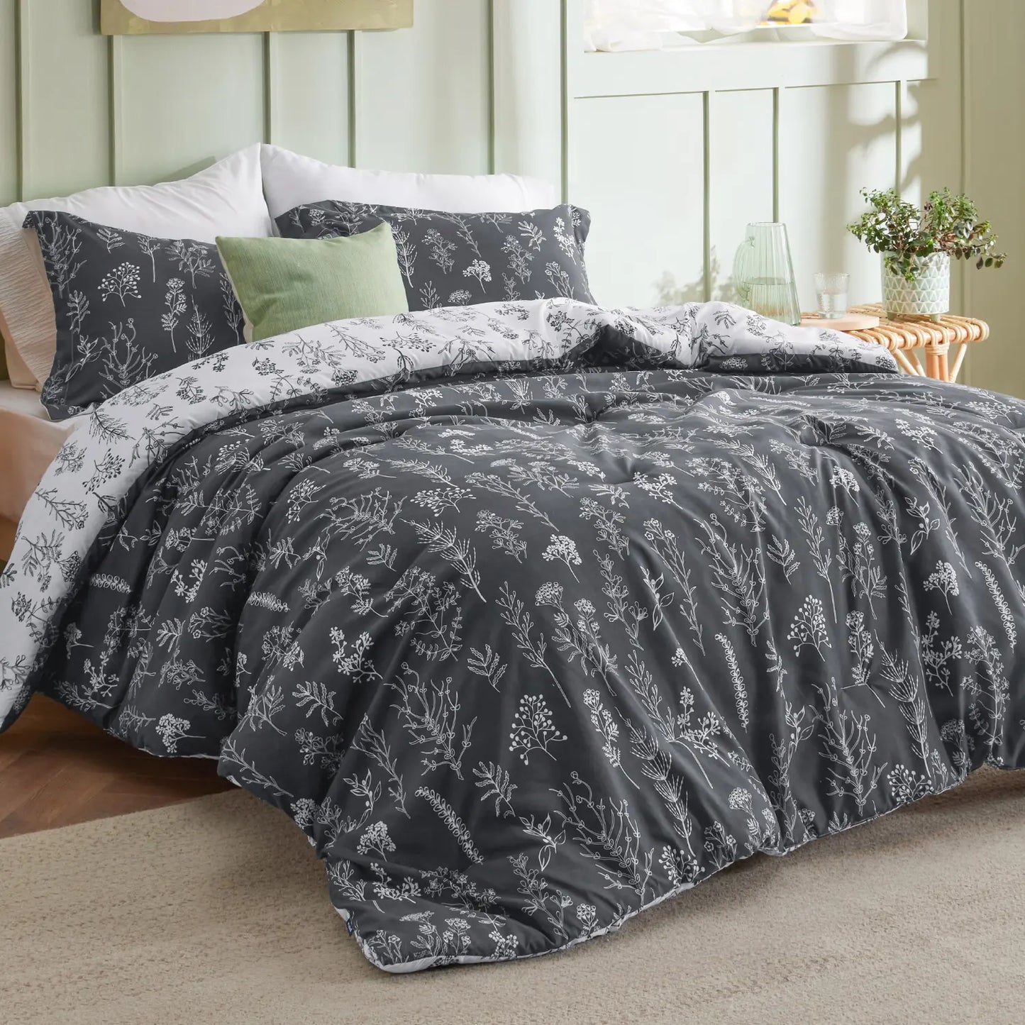 3 Pieces Cute Floral Bedding Reversible Comforter Set -Soft Bed Set, 1 Soft Botanical Flowers Comforter and 2 Pillow Shams