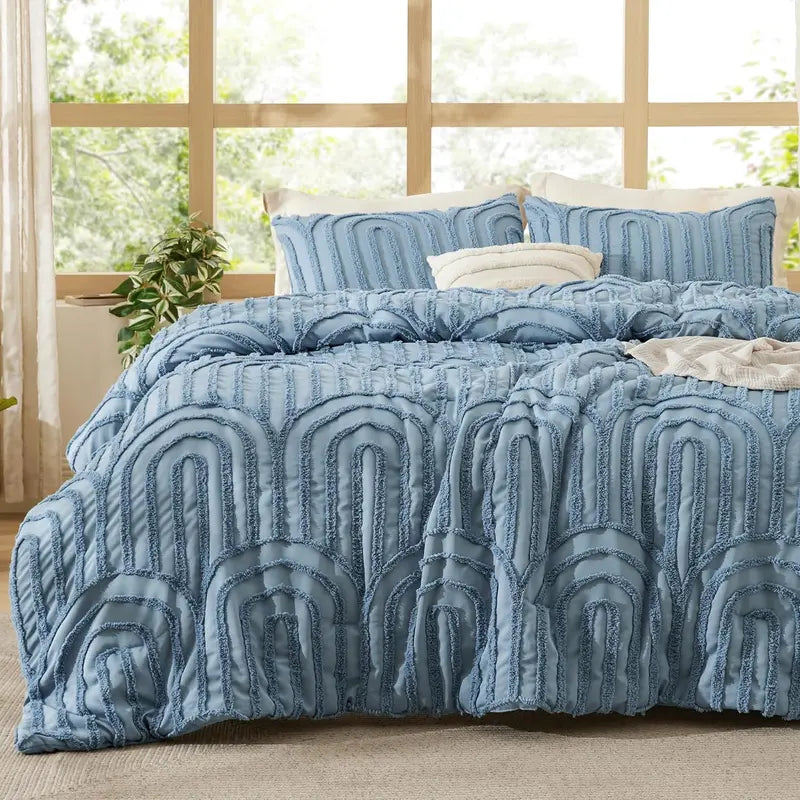 Bohemian Arch Quilt Set, 3-Piece — Includes 1 Ultra-Soft Quilt and 2 Pillow Shams