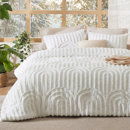 Tufted Bohemian Bedding Set 3-Piece – Breathable Comforter with 2 Pillowcases